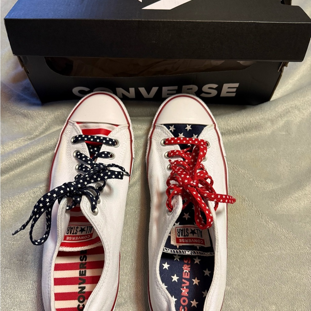 Converse ~ New In Box ~ Men’s Size 10 ~ Women’s Size 12 ~ Chuck Taylor All Star - Picture 5 of 16